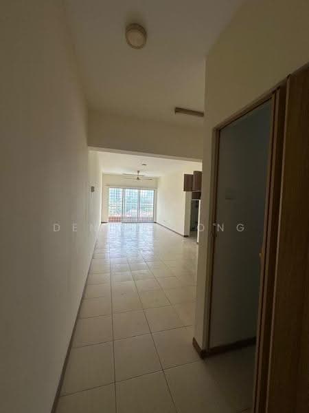 Kondominium untuk Dijual di Beverly 2 - Denise Wong - Corridor - PropertyGuru.com.my