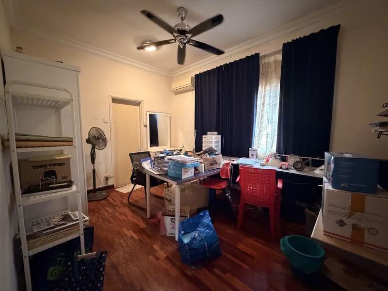 2-storey Terraced House for Sale in Bandar Utama (Selangor) - Crystal Chua - Study - PropertyGuru.com.my