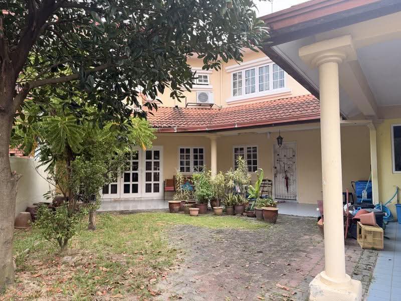 2-storey Terraced House for Sale in Bandar Utama (Selangor) - Crystal Chua - Exterior - PropertyGuru.com.my