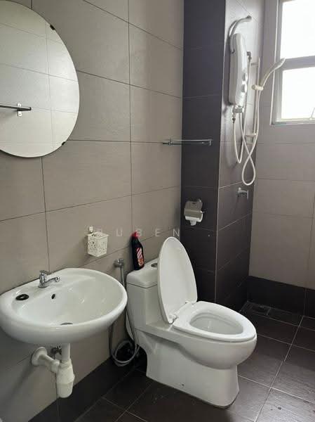 Kondominium untuk Disewa di LakeView Residency - Ruben . - Bathroom - PropertyGuru.com.my