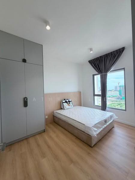 Service Residence for Sale at Service Residence @ Landmark Residence 1 - Kathryn Lee - Bedroom - PropertyGuru.com.my