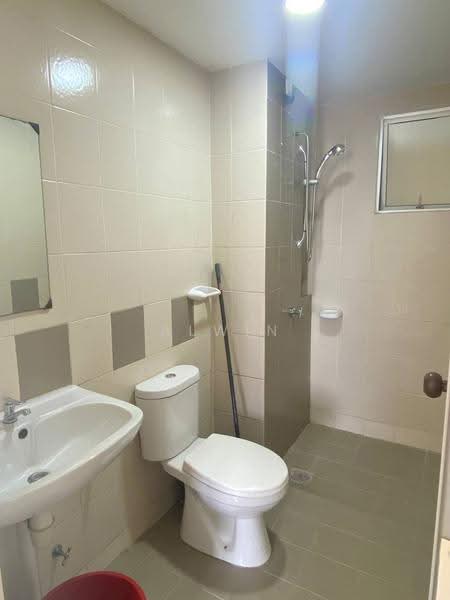 Pangsapuri untuk Dijual di Seri Baiduri - Alwin Lee - Bathroom - PropertyGuru.com.my