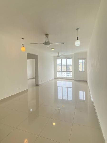 Pangsapuri untuk Dijual di Seri Baiduri - Alwin Lee - Living Room - PropertyGuru.com.my