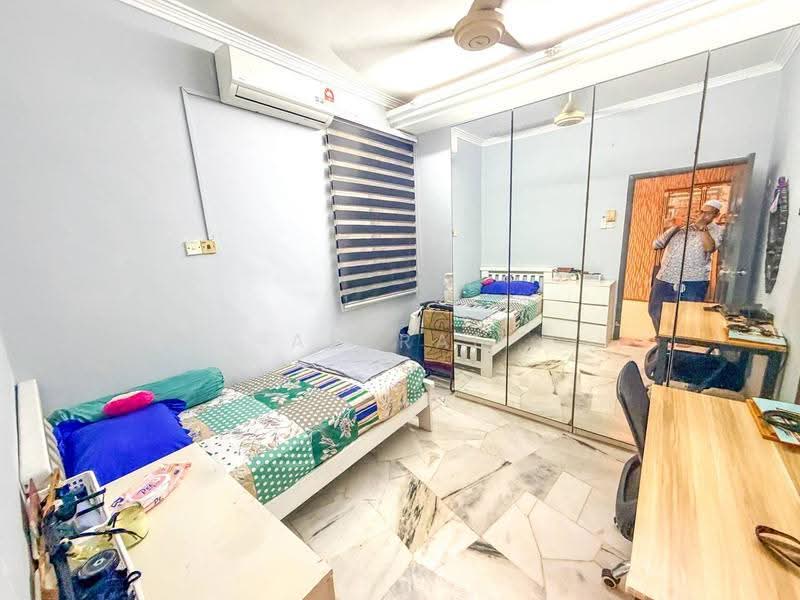2-storey Terraced House for Sale in Bandar Tun Hussein Onn (Cheras) - Asyraf Azman - Bedroom - PropertyGuru.com.my