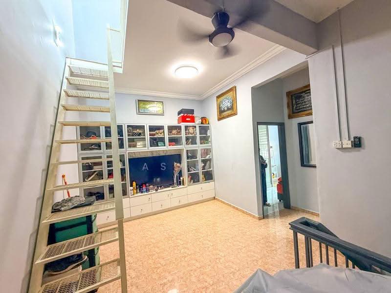 2-storey Terraced House for Sale in Bandar Tun Hussein Onn (Cheras) - Asyraf Azman - Living Room - PropertyGuru.com.my