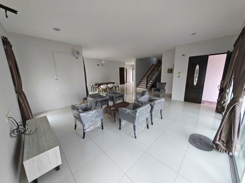 Bungalow House untuk Dijual di Ipoh (Perak) - Vivian Foong - Living Room - PropertyGuru.com.my