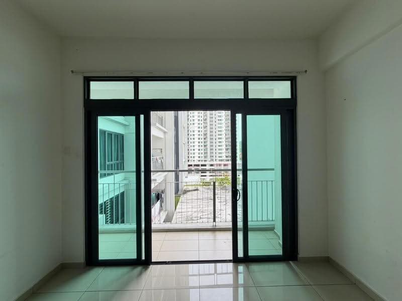 Kondominium untuk Disewa di The Promenade - Lei Seow - Balcony - PropertyGuru.com.my
