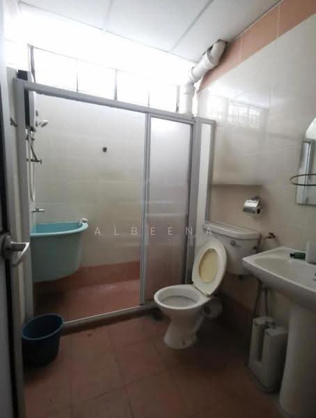 Semi-Detached House for Sale in Sungai Ara (Penang) - Albeena Law - Bathroom - PropertyGuru.com.my