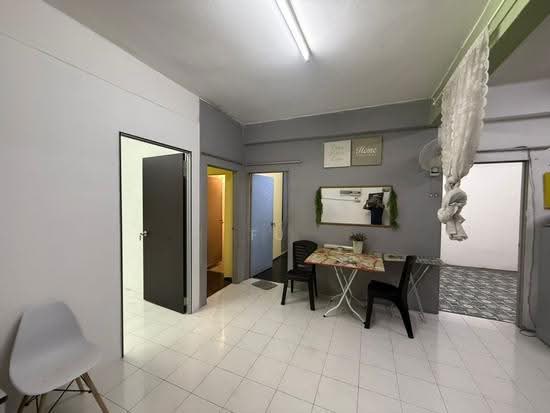 Flat Taman Seri Janggus