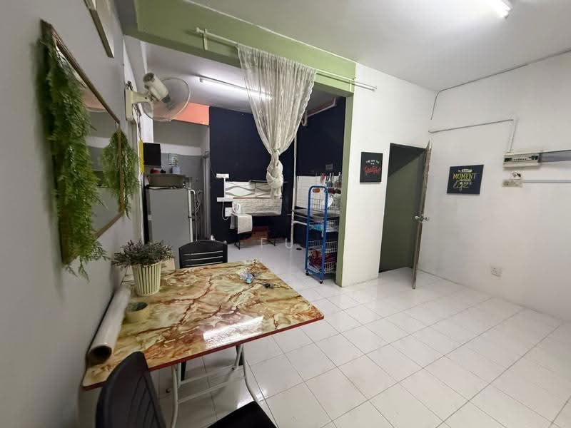 Flat for Sale at Taman Seri Janggus - FU HOW - Interior - PropertyGuru.com.my