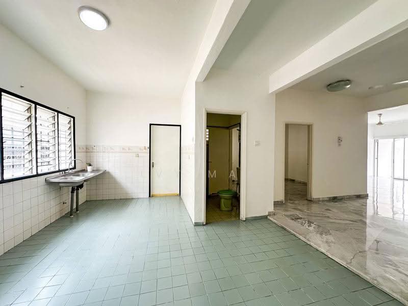 Rumah Teres untuk Disewa di Usj 4 (Subang Jaya) - Ivy Mak - Kitchen - PropertyGuru.com.my
