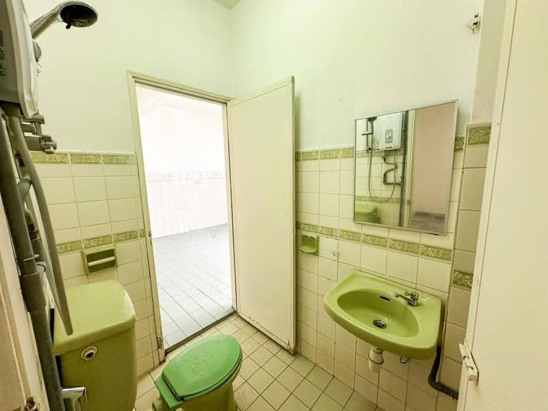 Rumah Teres untuk Disewa di Usj 4 (Subang Jaya) - Ivy Mak - Bathroom - PropertyGuru.com.my