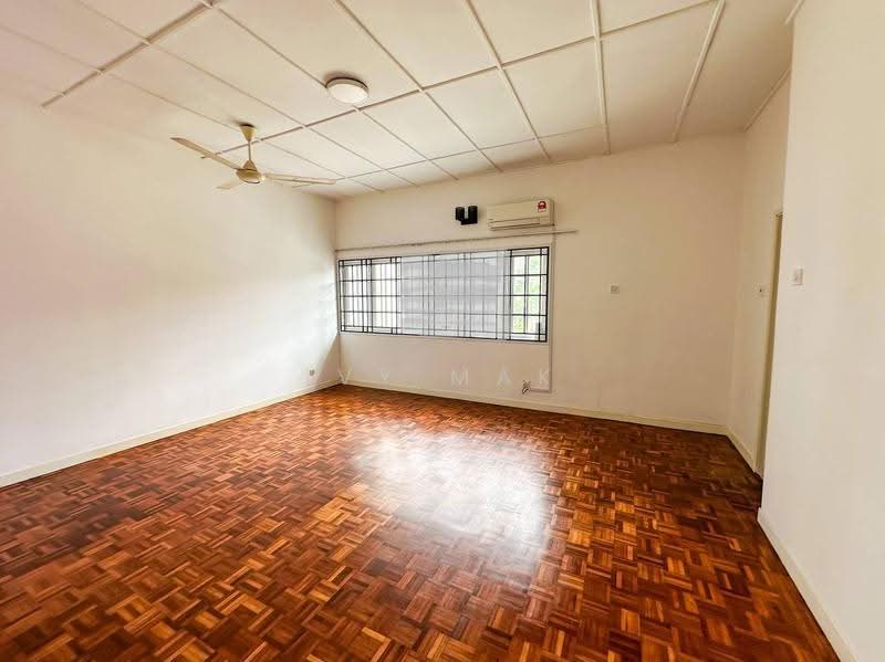 Rumah Teres untuk Disewa di Usj 4 (Subang Jaya) - Ivy Mak - Living Room - PropertyGuru.com.my