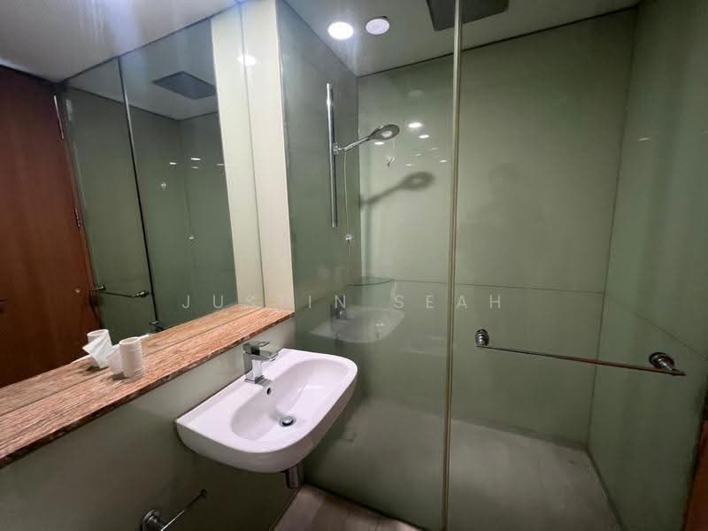 Kediaman Servis untuk Disewa di Vipod Residence - Justin Seah - Bathroom - PropertyGuru.com.my