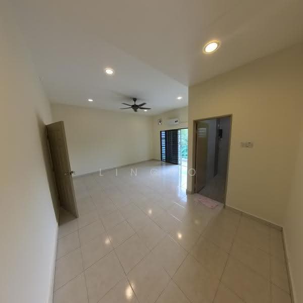 2-storey Terraced House for Sale in Sitiawan (Perak) - Lingko Tan - Living Room - PropertyGuru.com.my