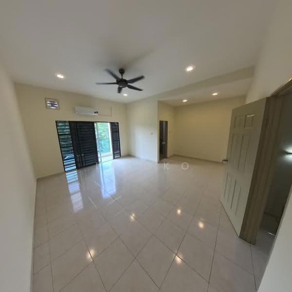 2-storey Terraced House for Sale in Sitiawan (Perak) - Lingko Tan - Living Room - PropertyGuru.com.my