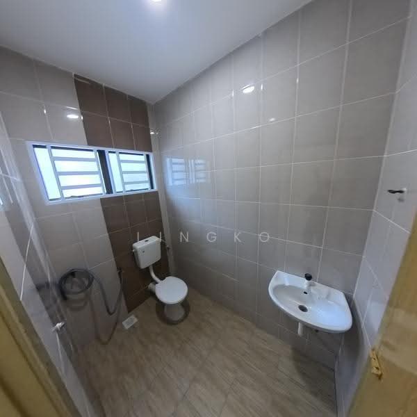 2-storey Terraced House for Sale in Sitiawan (Perak) - Lingko Tan - Bathroom - PropertyGuru.com.my