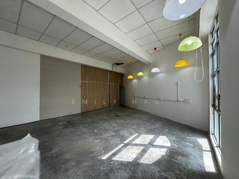 Shop / Office untuk Dijual di Taman Mount Austin (Tebrau) - Emily Hau - Interior - PropertyGuru.com.my