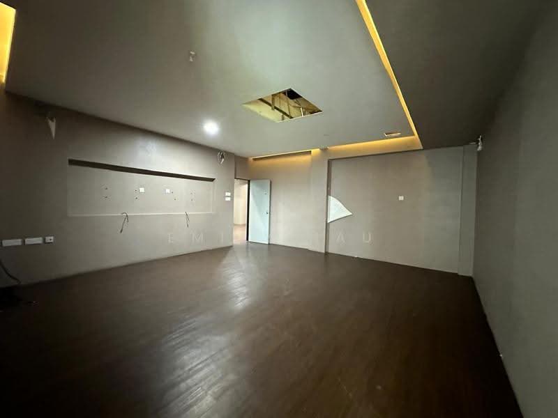 Shop / Office untuk Dijual di Taman Mount Austin (Tebrau) - Emily Hau - Interior - PropertyGuru.com.my