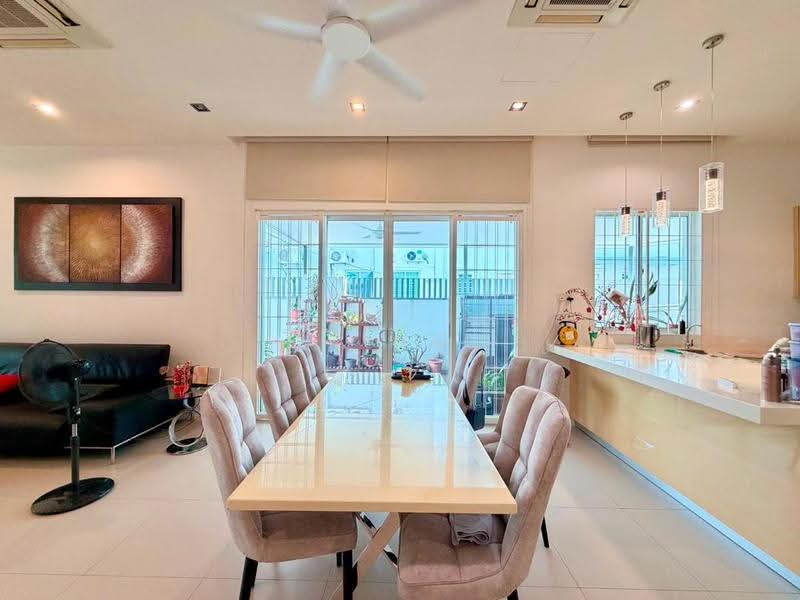 3-storey Terraced House for Sale in 2 Permai (Tanjung Bungah) - Ping Koay - Dining Room - PropertyGuru.com.my