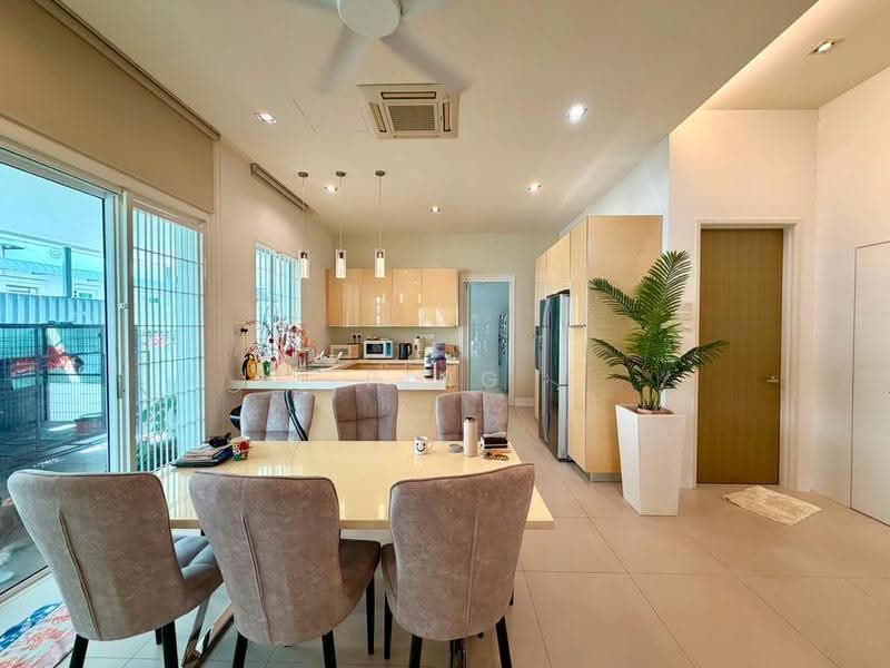 3-storey Terraced House for Sale in 2 Permai (Tanjung Bungah) - Ping Koay - Dining Room - PropertyGuru.com.my