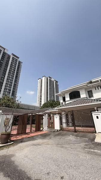 Semi-Detached House for Rent in Kota Damansara (Selangor) - Sim Pei Kuan - Exterior - PropertyGuru.com.my