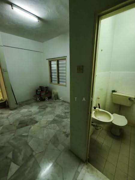 Rumah Bandar untuk Dijual di Taman Bukit Teratai (Ampang) - Kris Tan - Interior - PropertyGuru.com.my