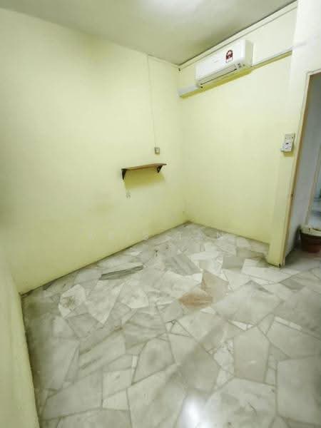 Rumah Bandar untuk Dijual di Taman Bukit Teratai (Ampang) - Kris Tan - Interior - PropertyGuru.com.my