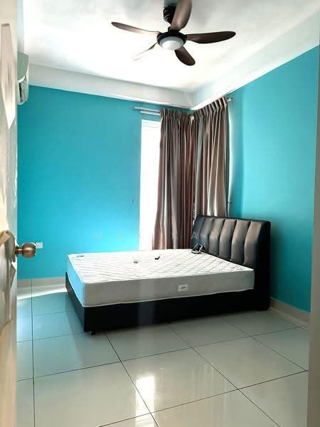 Service Residence for Sale at KSL Residence @ Daya - Max Kan - Bedroom - PropertyGuru.com.my