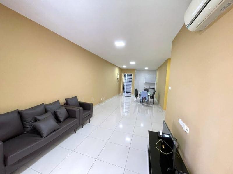 Service Residence for Sale at KSL Residence @ Daya - Max Kan - Living Room - PropertyGuru.com.my
