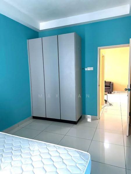 Service Residence for Sale at KSL Residence @ Daya - Max Kan - Bedroom - PropertyGuru.com.my