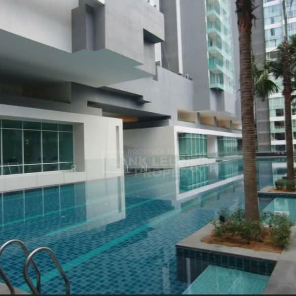 Condominium for Sale at Verticas Residensi - Robin Loh - Pool - PropertyGuru.com.my