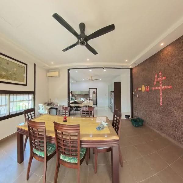 Bungalow House untuk Dijual di Seri Kembangan (Selangor) - Ashraff Daniel - Dining Room - PropertyGuru.com.my
