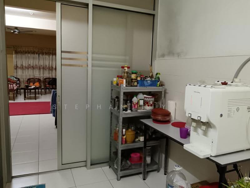 Rumah Teres untuk Dijual di Bandar Botanic (Klang) - Stephanie Yap - Living Room - PropertyGuru.com.my