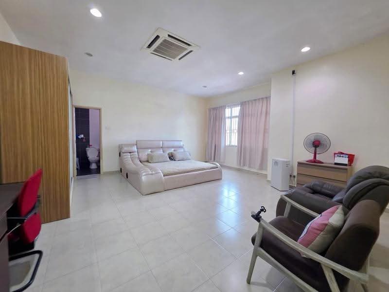 Rumah Berkembar untuk Dijual di Batu Pahat (Johor) - NGO - Bedroom - PropertyGuru.com.my