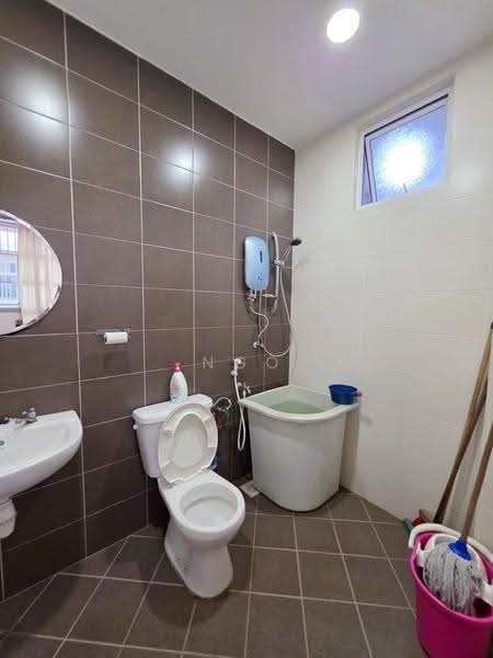 Rumah Berkembar untuk Dijual di Batu Pahat (Johor) - NGO - Bathroom - PropertyGuru.com.my