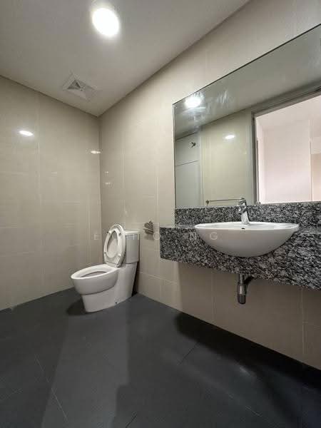 Kondominium untuk Dijual di The Westside One - Echo Ng - Bathroom - PropertyGuru.com.my