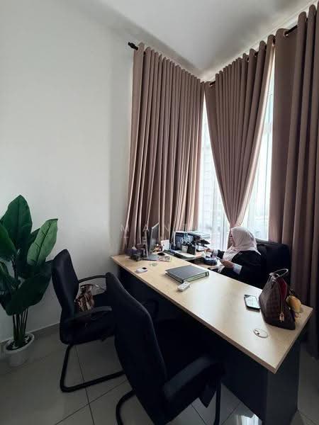 Soho untuk Dijual di Taman Austin Perdana (Tebrau) - Samantha Teng - Study - PropertyGuru.com.my