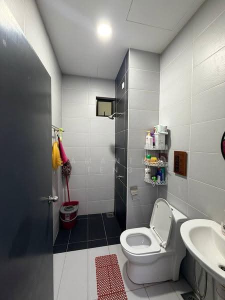Soho untuk Dijual di Taman Austin Perdana (Tebrau) - Samantha Teng - Bathroom - PropertyGuru.com.my