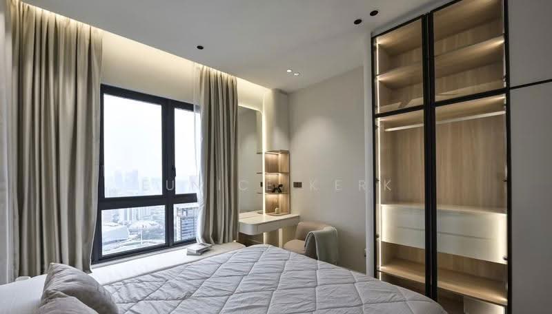 Kediaman Servis untuk Dijual di Alpinia Residences - Eunice Kerk - Bedroom - PropertyGuru.com.my