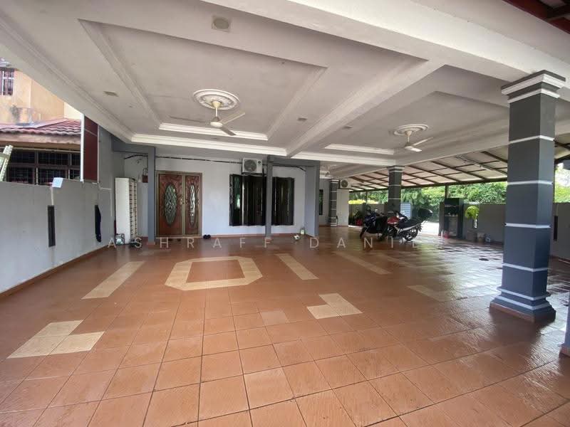 2-storey Terraced House for Sale in Seksyen 3 (Bangi) - Ashraff Daniel - Exterior - PropertyGuru.com.my