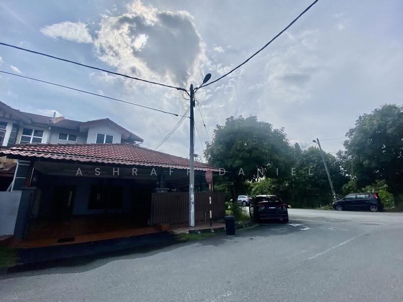 2-storey Terraced House for Sale in Seksyen 3 (Bangi) - Ashraff Daniel - Exterior - PropertyGuru.com.my