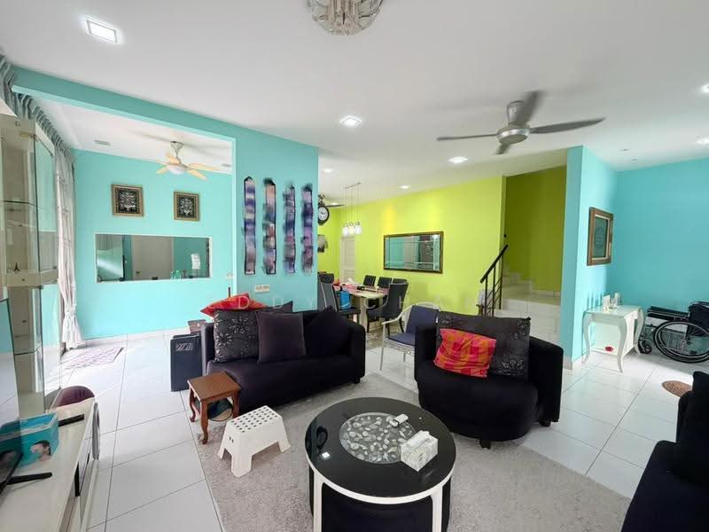 Rumah Kluster untuk Dijual di Setia Tropika (Johor Bahru) - Eddy Chan - Living Room - PropertyGuru.com.my