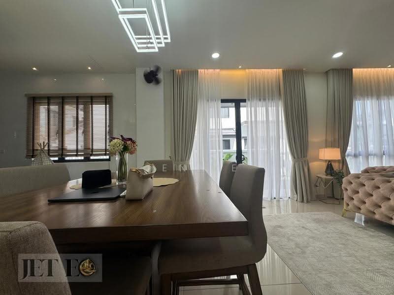 Rumah Berkembar untuk Dijual di Setia Alam (Selangor) - Jennie Chew - Dining Room - PropertyGuru.com.my