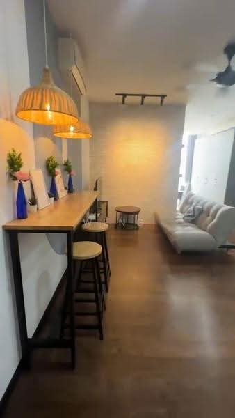 Kondominium untuk Disewa di Queensville - Weng Phua - Living Room - PropertyGuru.com.my