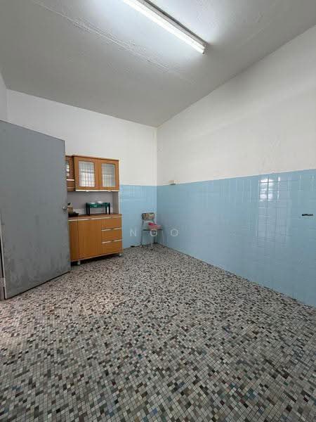 Rumah Berkembar untuk Dijual di Batu Pahat (Johor) - NGO - Kitchen - PropertyGuru.com.my