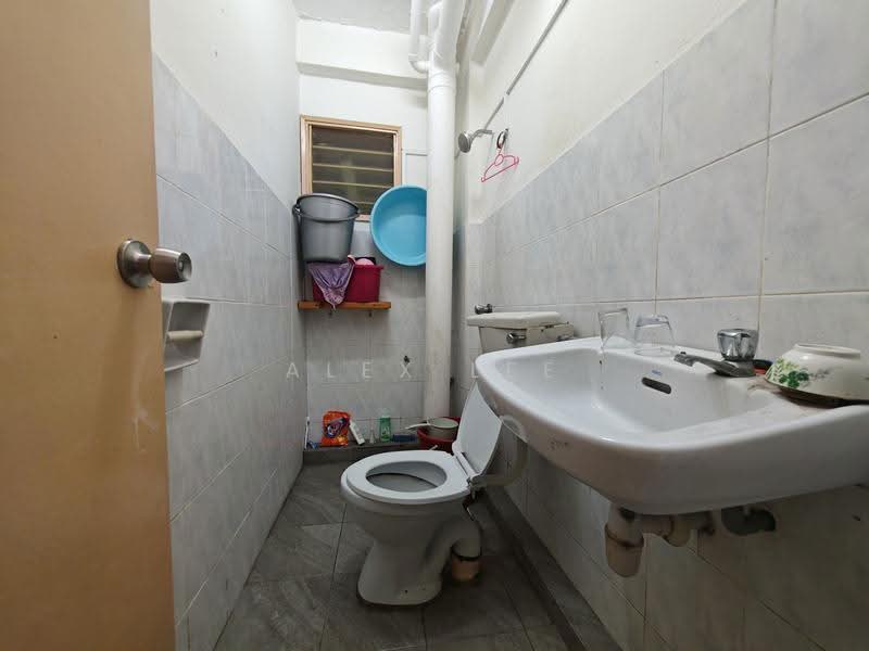 Apartment for Sale at Casa Ria Apartment - Alex Lee - Bathroom - PropertyGuru.com.my