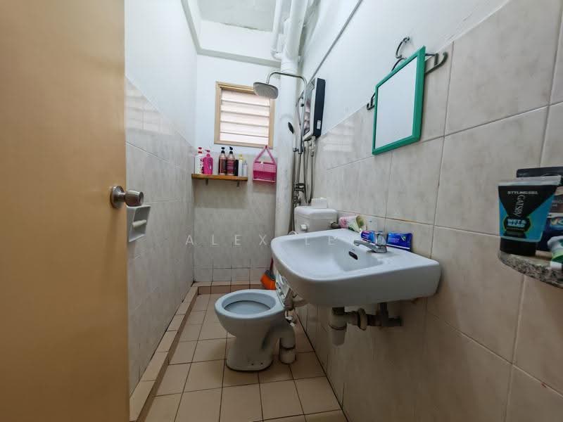 Apartment for Sale at Casa Ria Apartment - Alex Lee - Bathroom - PropertyGuru.com.my