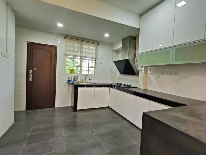2-storey Terraced House for Sale in Taman Wawasan (Puchong) - John Lee - Kitchen - PropertyGuru.com.my