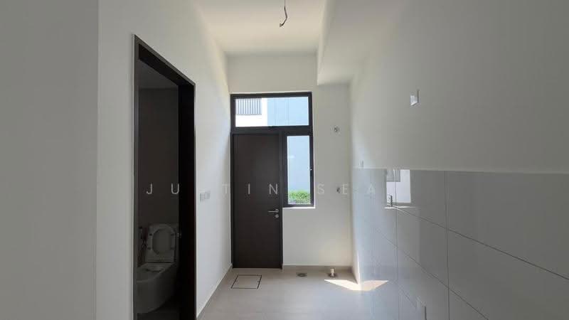 2-storey Terraced House for Sale in Twentyfive7 (Tanjong Duabelas) - Justin Seah - PropertyGuru.com.my